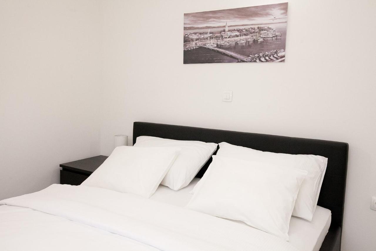 Studio Apartments Tara ซาดาร์ ภายนอก รูปภาพ