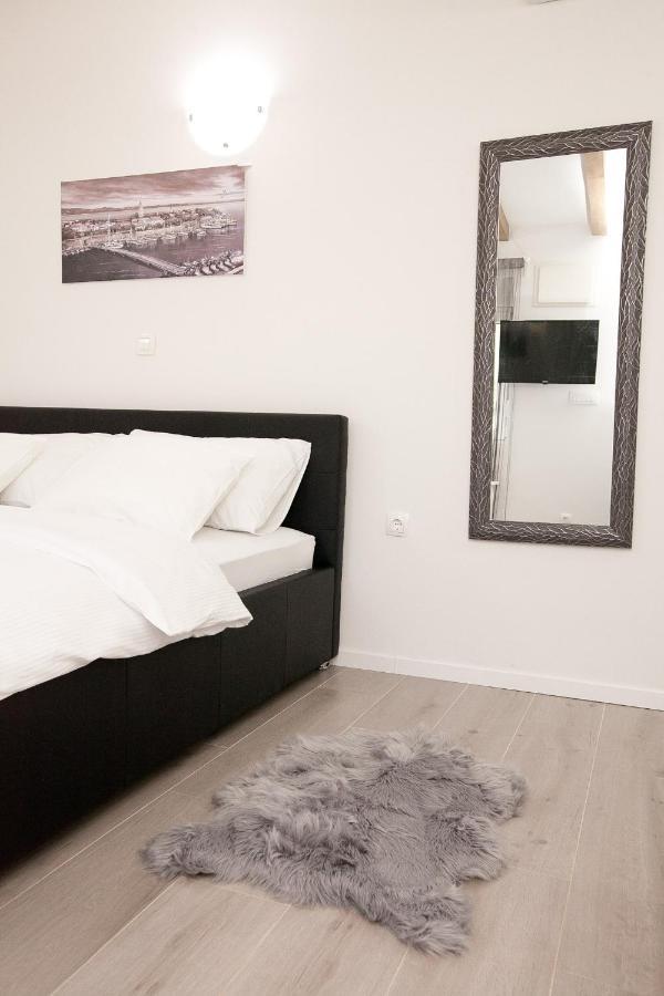 Studio Apartments Tara ซาดาร์ ภายนอก รูปภาพ