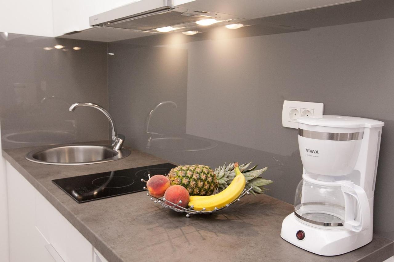Studio Apartments Tara ซาดาร์ ภายนอก รูปภาพ