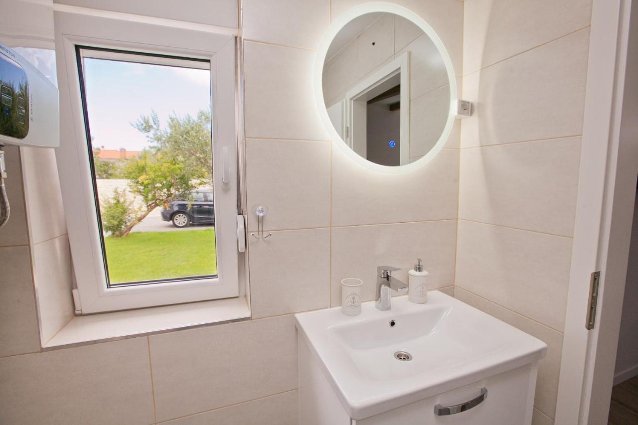 Studio Apartments Tara ซาดาร์ ภายนอก รูปภาพ