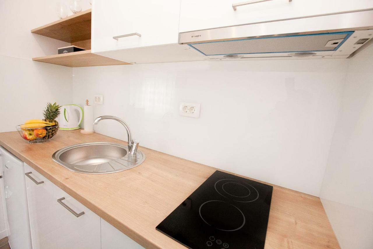 Studio Apartments Tara ซาดาร์ ภายนอก รูปภาพ