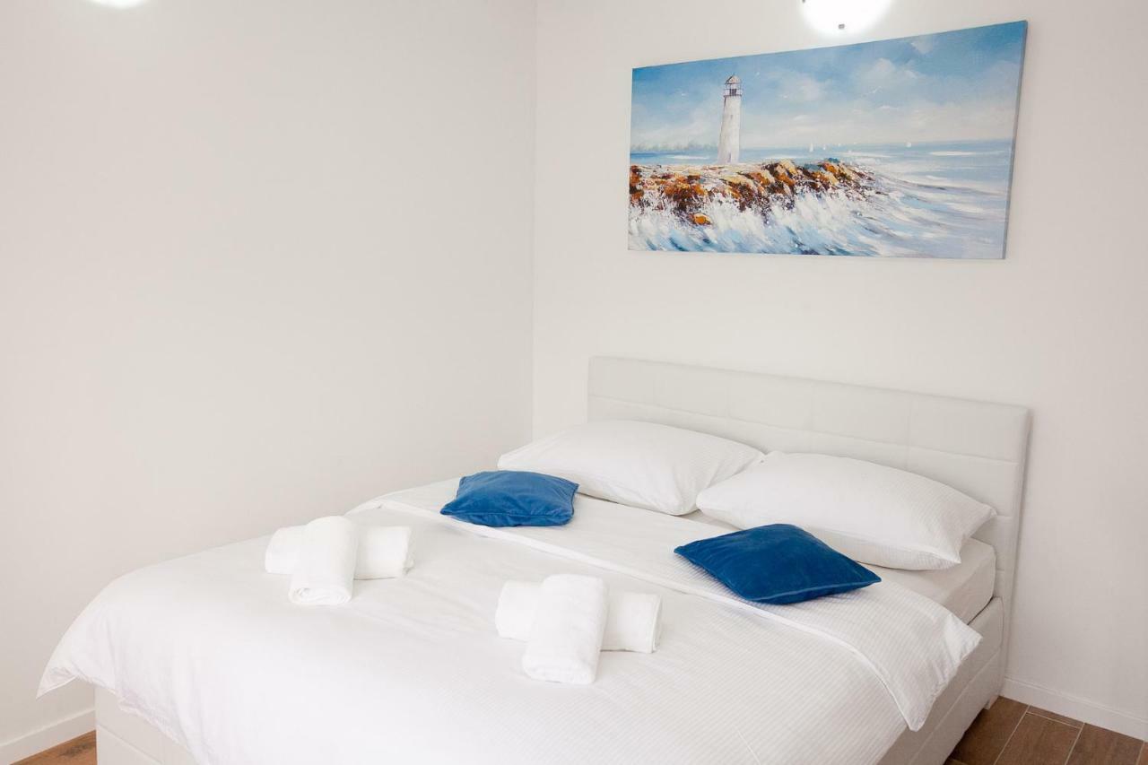 Studio Apartments Tara ซาดาร์ ภายนอก รูปภาพ